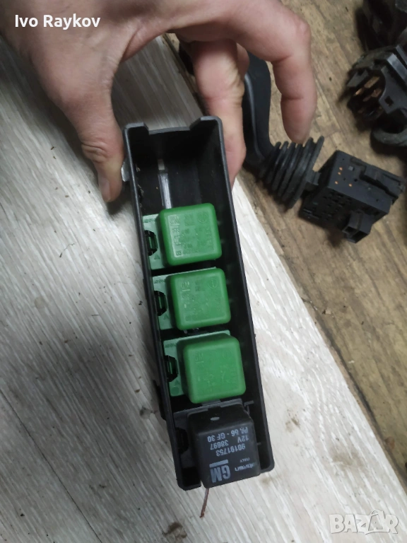 Бушонна Кутия Опел Astra F GM 90560473 , снимка 1