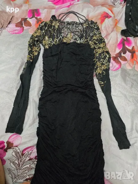 Рокля Pinko

Обличана е 1 път закупена от Италия
Без забележки, снимка 1