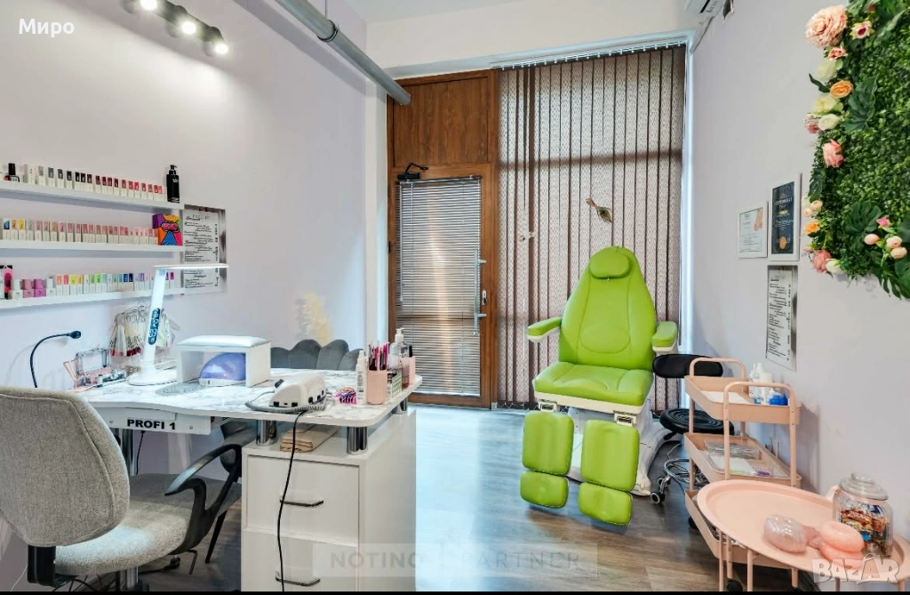 Ателие за маникюр, снимка 1