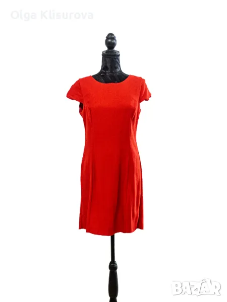 Червена рокля, снимка 1