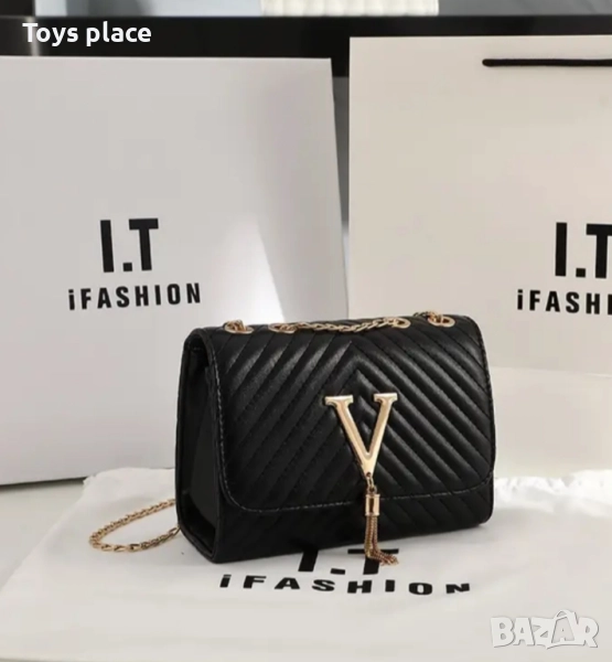 Страхотна дамска малка чанта Valentino , снимка 1