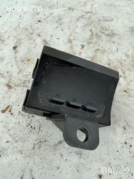 Часовник за Toyota RAV4 I, № 83910-42010, 8391042010, снимка 1