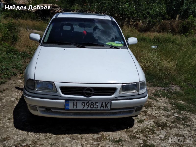 Продавам Opel Astra 1.6 1996г. , снимка 1