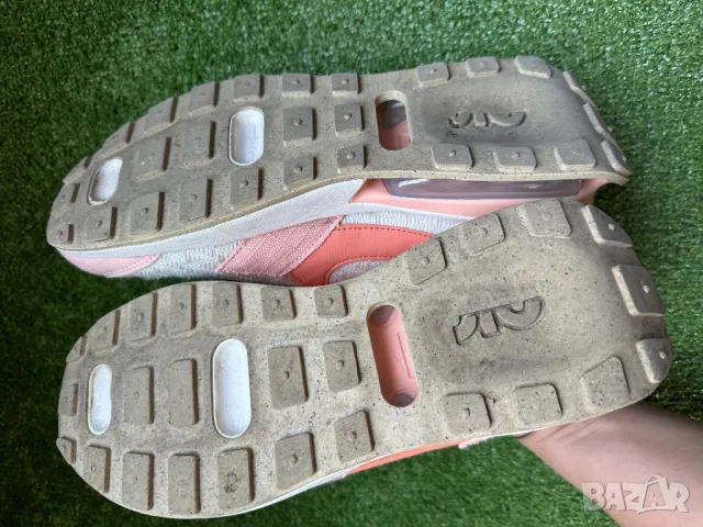 Nike Sun Club, снимка 4 - Маратонки - 49975921