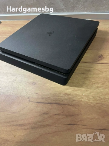 PS4 Slim – Идеална за подарък! Работи перфектно, пускаш и играеш!