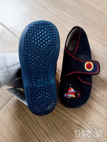 Детски пантофи , снимка 2 - Детски пантофи - 50444374