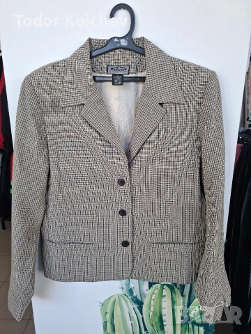 Продавам дамски маркови сака работя с еконт и спееди, снимка 10 - Сака - 53581238