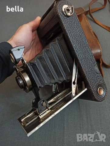 Колекционерски мехов Autographic Kodak Jr. (произведен 1914-1927),и статив, снимка 16 - Антикварни и старинни предмети - 53657340