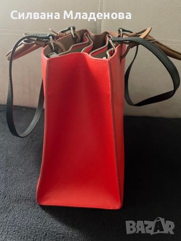 Червена чанта Furla, снимка 6 - Чанти - 45528097