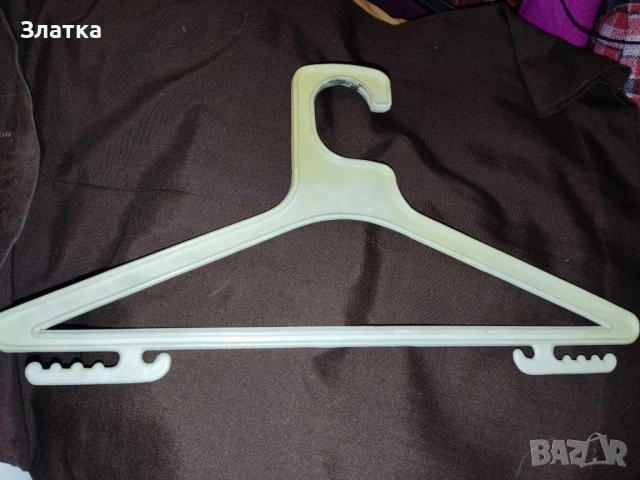Щендери за дрехи Стойка за закачалки за дрехи Обувки Боти Дрехи втора употреба - маркови якета Палта