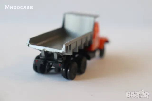 IGRA?? H0 1/87 PRAGA TATRA КАМИОН САМОСВАЛ МОДЕЛ КОЛИЧКА ИГРАЧКА, снимка 4 - Колекции - 49242546