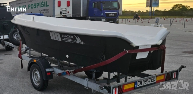 Продавам рибарска лодка, снимка 5 - Воден транспорт - 54208607