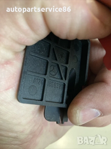 Дръжка за отваряне на капака за Mercedes E280 W211 CDI (2007) A1248800320, снимка 2 - Части - 53875260