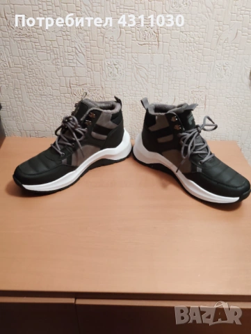 Нови FILA 42 номер, снимка 6 - Маратонки - 53474714