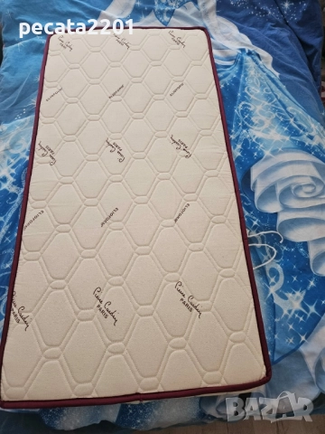 Продавам - детски двулицев ортопедичен матрак Pierre Cardin 60/120 + подарък
