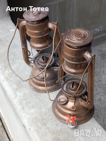 2 стари Газови лампи