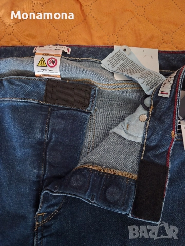 Уникални оригинални дънки Tommy Hilfiger , снимка 2 - Дънки - 52811255