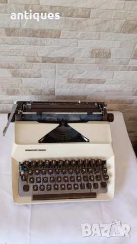 Стара пишеща машина FACIT 1620 - Made in Sweden - 1968 година, снимка 8 - Антикварни и старинни предмети - 51335806