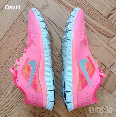 Оригинални дамски маратонки Nike Free Run, снимка 1 - Маратонки - 45265937