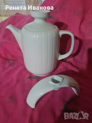 Комплект от стара порцеланова кана и свещник 