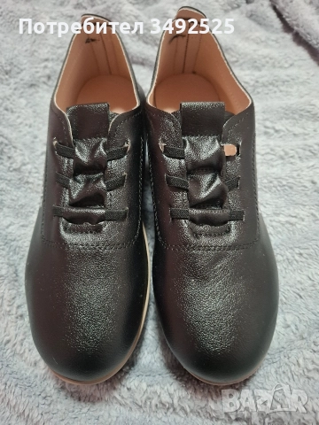 Нови дамски обувки 