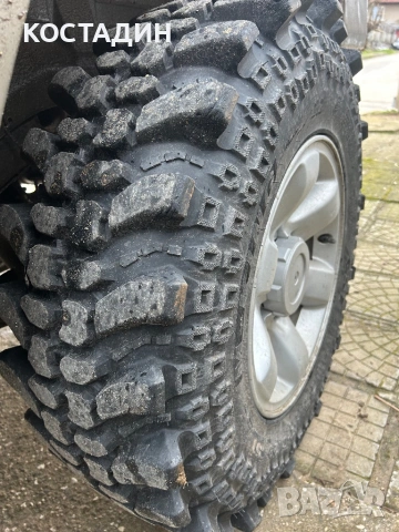 Продавам гуми CST MUD KING