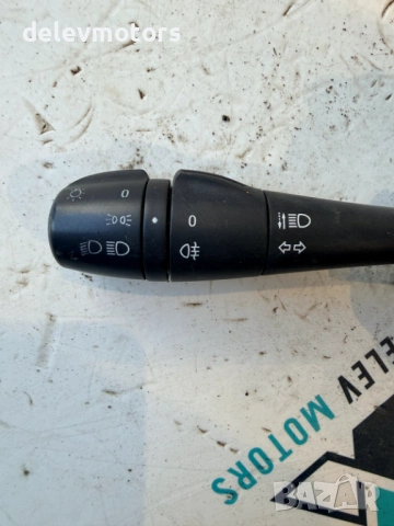 255670736R лостче за фарове и мигачи от Dacia Dokker 1.6i, 109 ph., 5sp., 15 000 km, 2021, euro 6D, снимка 2 - Части - 53032595