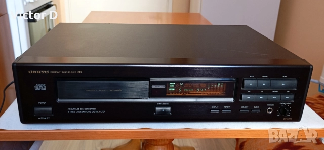 ONKYO DX-7011 - CD-Player 