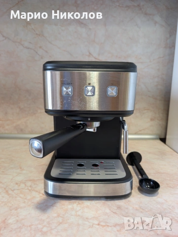 Еспресо кафе машина Intertek NN-KM-01 (като нова)