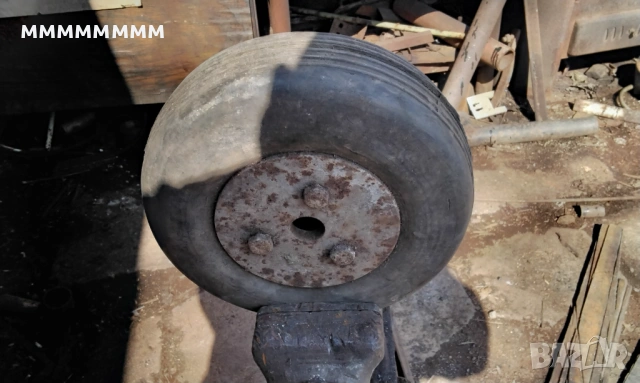 Бандажно гумено колело, снимка 2 - Други машини и части - 53737556