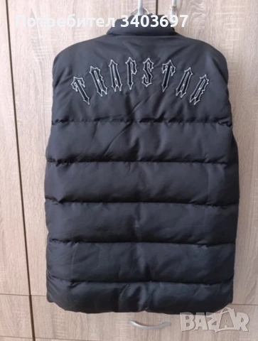 Trapstar Елек - M размер - Чисто новд, снимка 2 - Спортни дрехи, екипи - 53164323