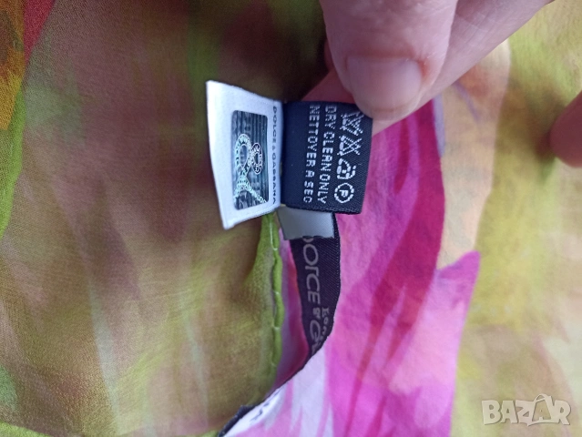 Дамски шал Dolce&Gabbana, снимка 5 - Шалове - 54031451