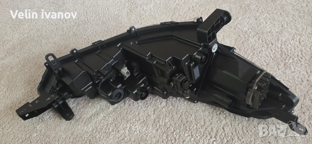 ляв лед фар за тойота корола крос, снимка 6 - Части - 53218661