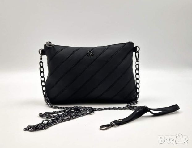 Модерна дамска чанта от ест. к. в елегантен дизайн с метлна дръжка за рамо тип синдцир 32/20см, снимка 2 - Чанти - 46398756