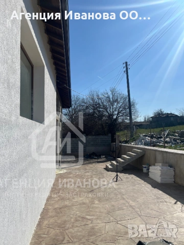 Обновена къща в с.Звезда, общ.Попово, снимка 5 - Къщи - 53794522