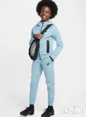Оригинално долнище на  Nike Tech! 128-137см., снимка 12 - Детски анцузи и суичери - 48064643