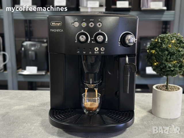 Кафемашина DeLonghi Magnifica ESAM 4000, снимка 2 - Кафемашини - 53783589