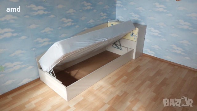 Комплект - секция с гардероб, ракла и легло, снимка 5 - Спални и легла - 54059669