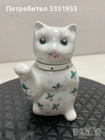 Красива антикварна каничка за Мляко Коте