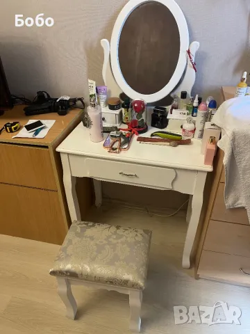 Дамска тоалетка, снимка 2 - Тоалетки - 50168888