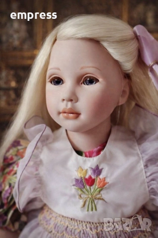 Порцеланова кукла Pauline Charlotte 