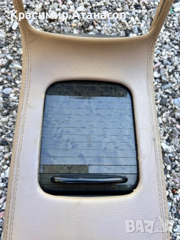 Подлакътник Кожен заден за Мерцедес CLS. W219. 2007г, снимка 4 - Части - 53171697