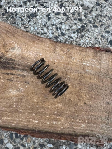 Пружина за клапан за двигател на Мерцедес Mercedes 2.2Cdi 651 само за 5лв. броя