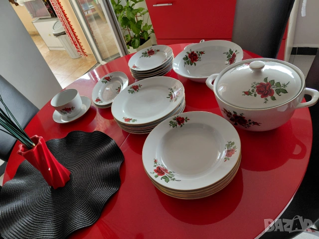 Порцеланов сервиз , български , страхотен , 23 части , снимка 6 - Сервизи - 53901719