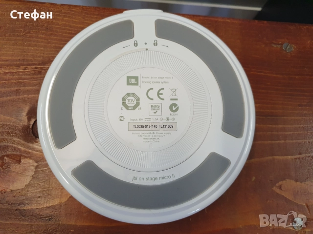 Компактна колонка JBL Може да се ползва с aux кабел. Има си адаптер към нея. Страхотен звук за такав, снимка 6 - Тонколони - 51960992