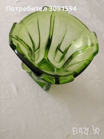  Ваза Арт Деко зелено стъкло - 1920-1930г, снимка 3 - Други ценни предмети - 45401866