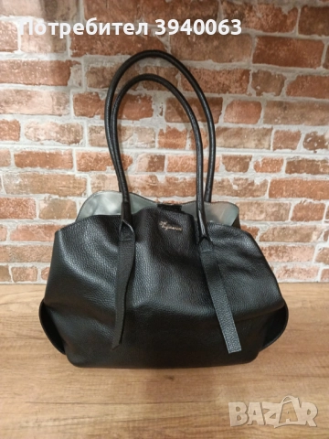 Дамска чанта черна от естествена кожа