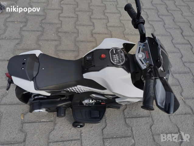 US Акумулаторен мотор HOUSTON бял, снимка 3 - Детски велосипеди, триколки и коли - 53569591