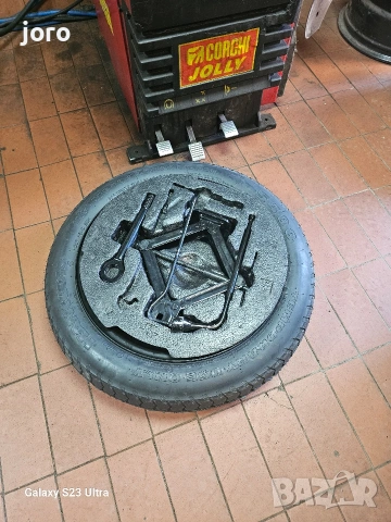 Патерица Hyundai Kona, снимка 2 - Гуми и джанти - 53862991