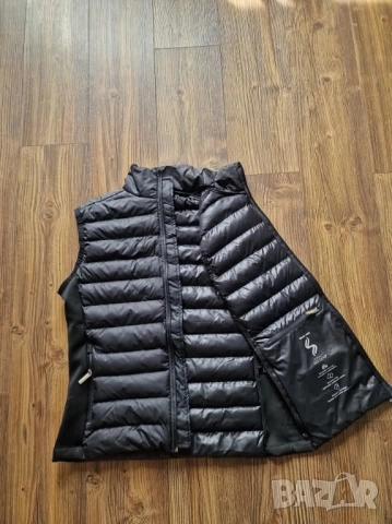 Страхотна мъжка грейка CALVIN KLEIN размер S M L XL , снимка 5 - Якета - 51775035